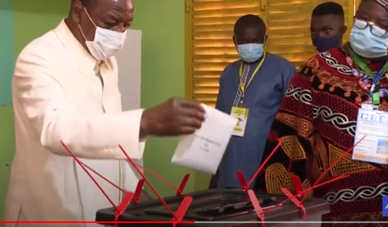 Africa Weekly: The shooting at Nigeria’s anti-police brutality protests | AFP